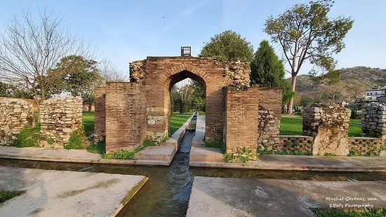 mughal-gardens-wah